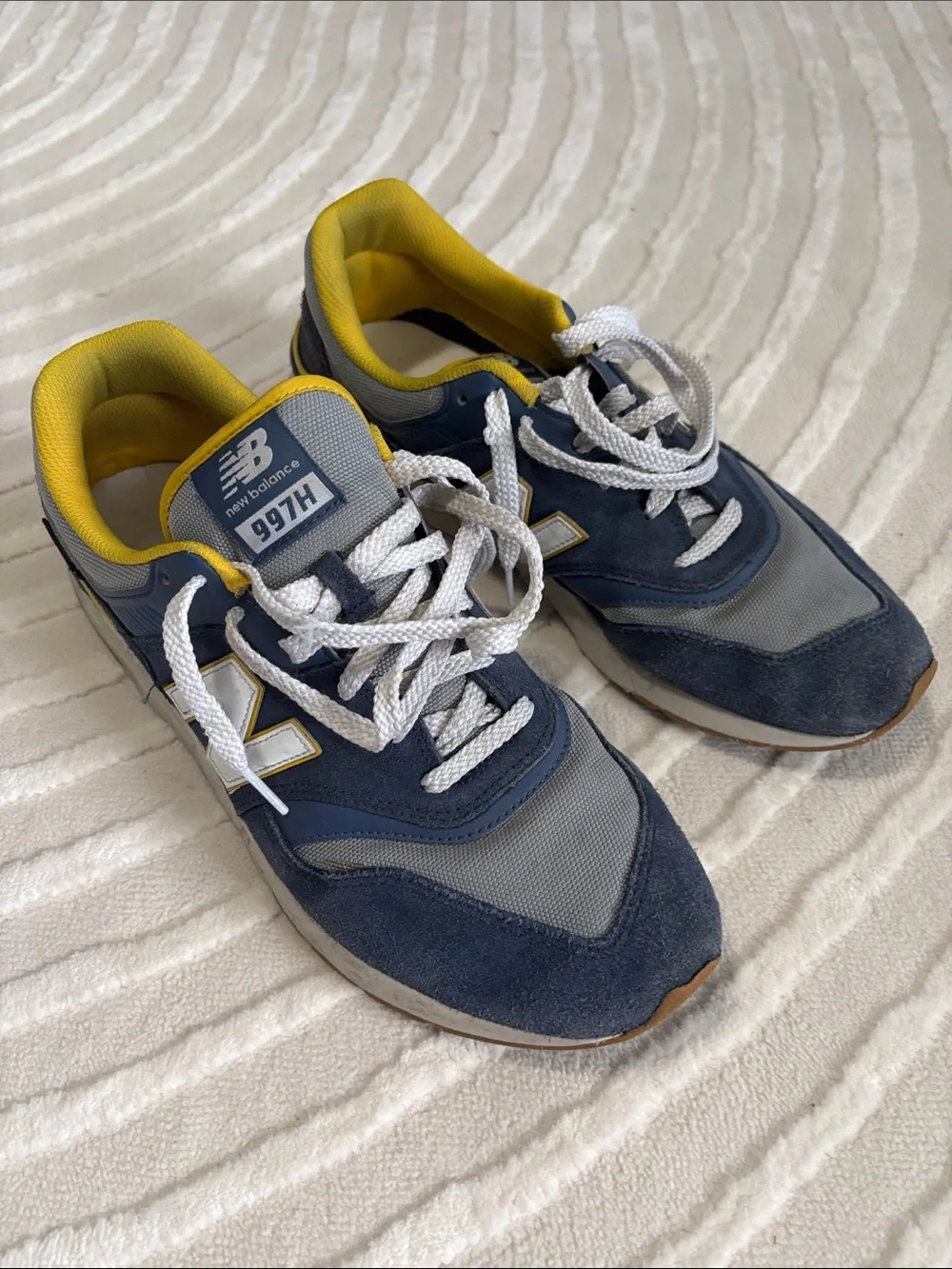 New Balance Kids Navy and Yellow Retro Runner Sneakers